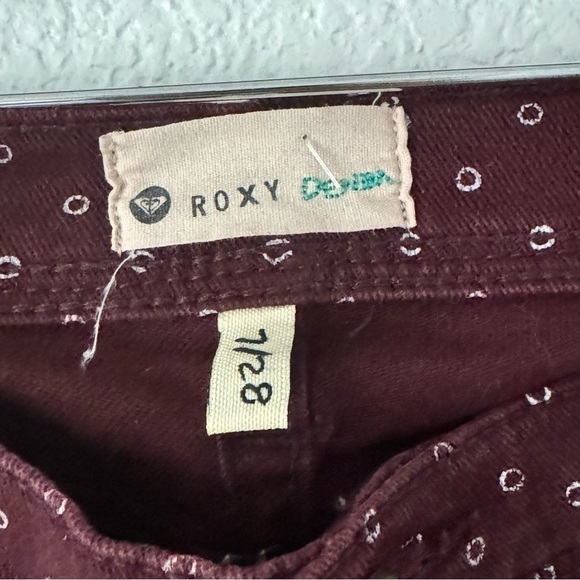 Roxy Low Rise Skinny Jeans Maroon Polka Dot Print - Picture 4 of 9
